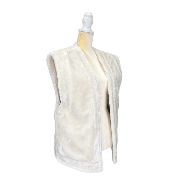We Wore What Size Small Vest Faux Fur/Leather Reversible Vest Ivory Oat New NWT - Picture 7 of 12